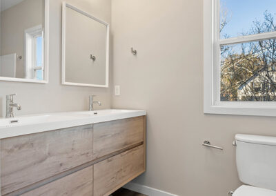 608 Nun Street Bathroom