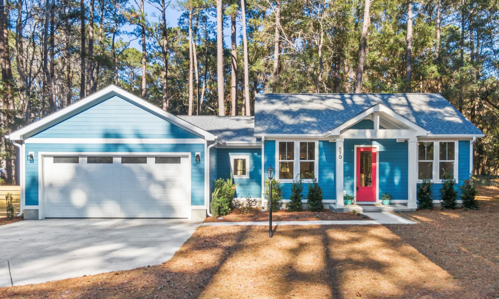 570 Captains Court SE - exterior